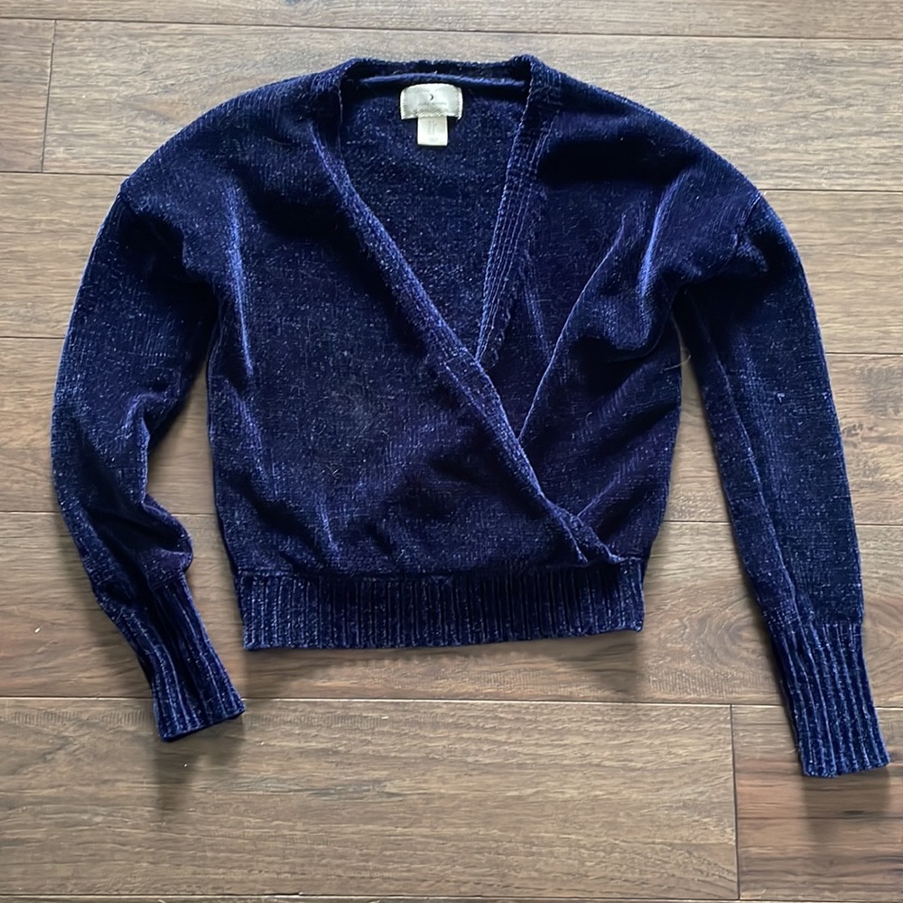 Women’s faux wrap sweater. Excellent used condition.